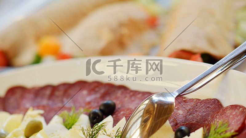 餐饮配送中的食品安全风险与防范策略